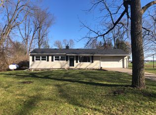 24532 Airline Rd, Sturgis, MI 49091