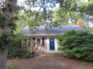 68 Franklin Ave, Hyannis, MA 02601