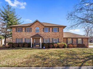 200 Fieldstone Ct, Belleville, IL 62221