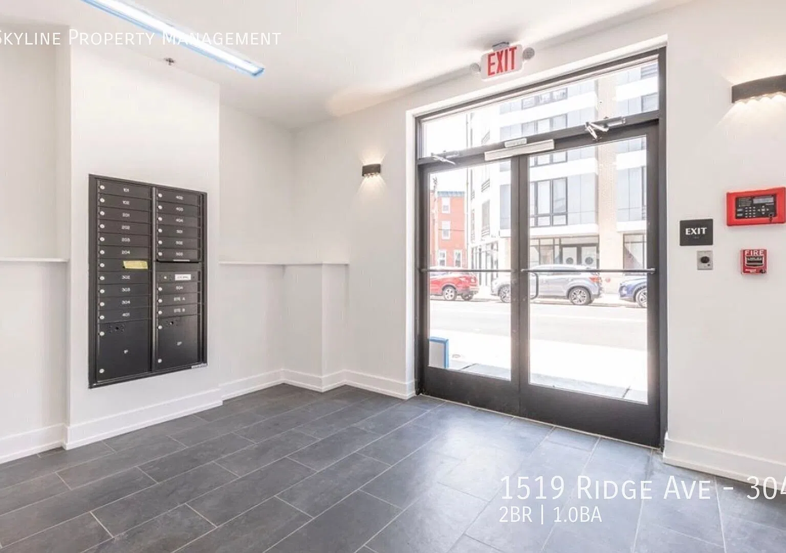 Gorgeous 2 Bedroom Apartment For Rent in Francisville/Fairmount! — Photo 1