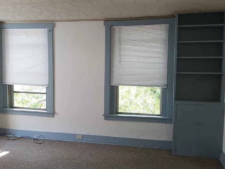 325 Market St #3 — Photo 4