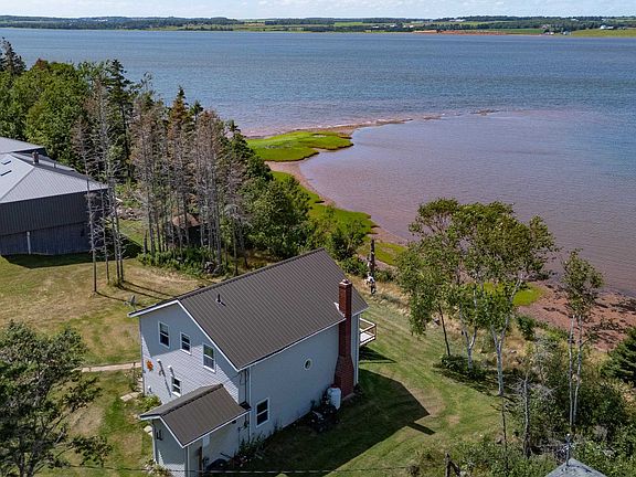 2nd image of 39 Riverbank Dr