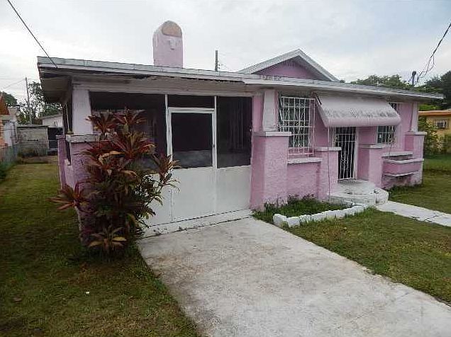 1st image of 1521 NW 51st Ave