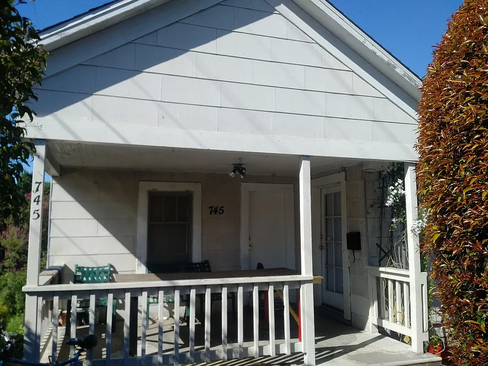 735 & 745 Grand Ave