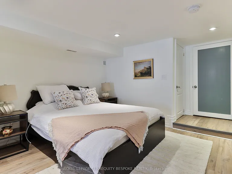 39 Lappin Ave #LOWER — Photo 11