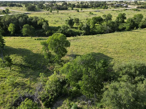 28 Serenity Dr, Bertram, TX 78605