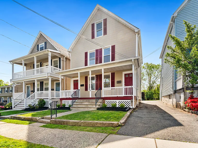 23 Aubrey St #1 — Photo 17