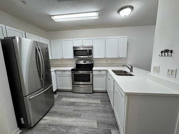 2nd image of 4276 Calinda Ln APT 113