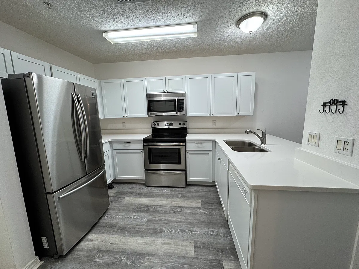 Building Photo - 4276 Calinda Ln #113