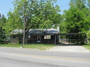 525 Page Rd, Rossville, GA 30741