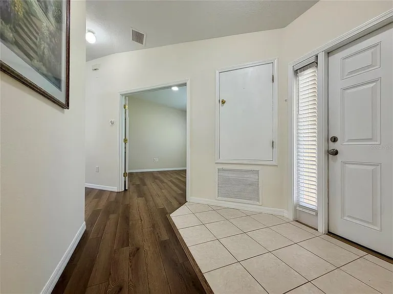 7838 Carriage Pointe Dr — Photo 18