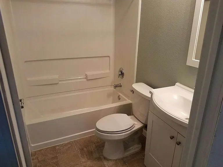 House- NW — Photo 12