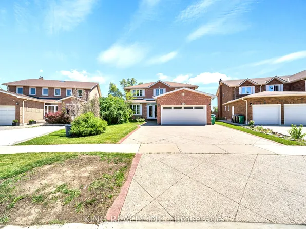 2606 Ambercroft Trl, Mississauga, ON L5M 4K3