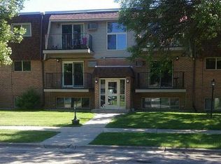 1711 21st Ave S APT 214, Grand Forks, ND 58201