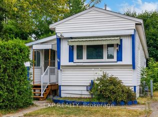 64 Vanier Rd, Ottawa, ON K2H7P5