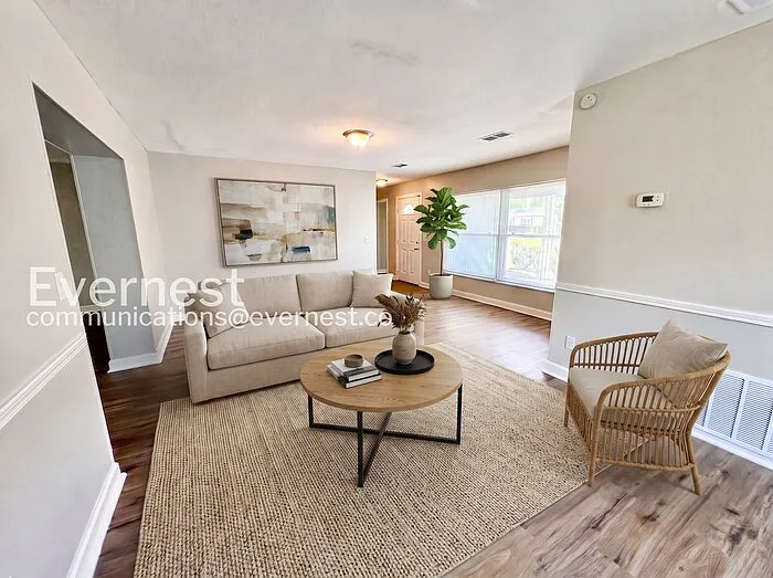 4708 Harwich St — Photo 5