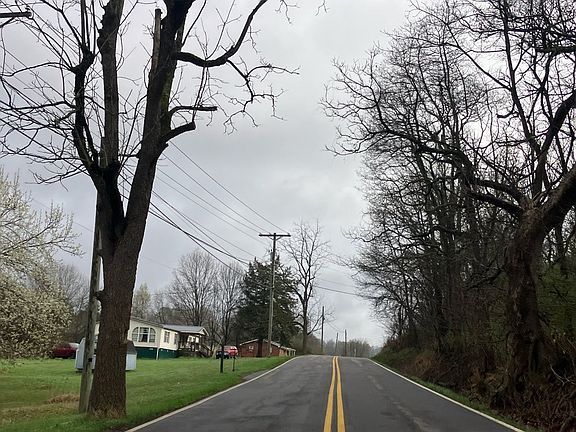 4th image of 1326 Midway Rd