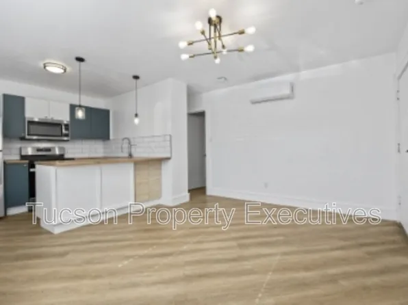 824 E 10th St #J, Tucson, AZ 85719