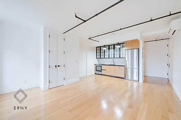 Rented by ERNY LLC | media 35