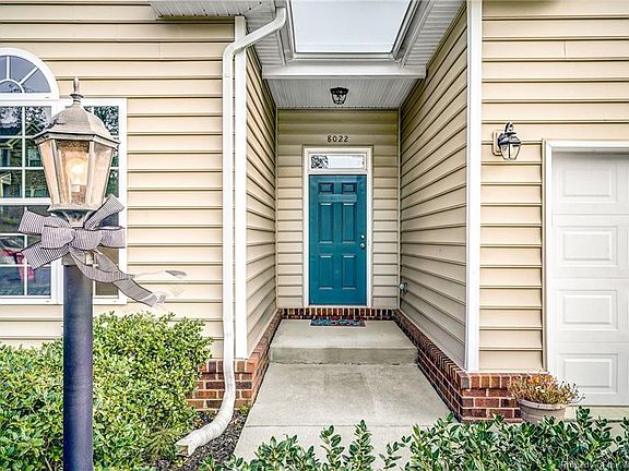 2nd image of 8022 Arbor Ponds Ter