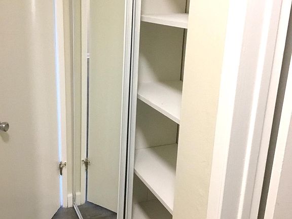 4th image of 17938 Burbank Blvd #2441