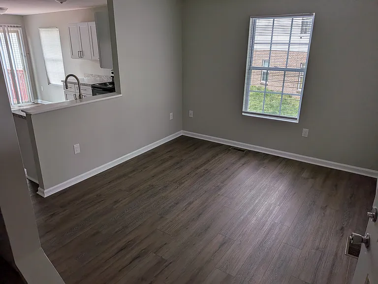 212 Tan Bark Dr — Photo 4