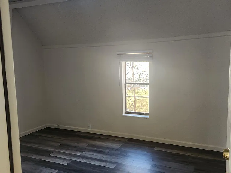 2304 S Williams St — Photo 10