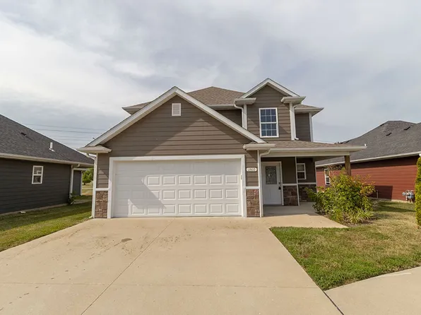 2807 Amberwood Ct, Columbia, MO 65203