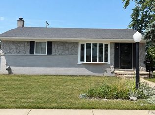 31214 Geraldine St, Westland, MI 48185