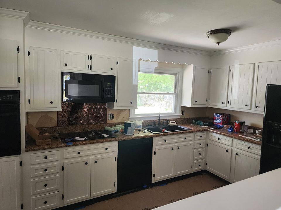 1st image of 14 Rosewood Ln