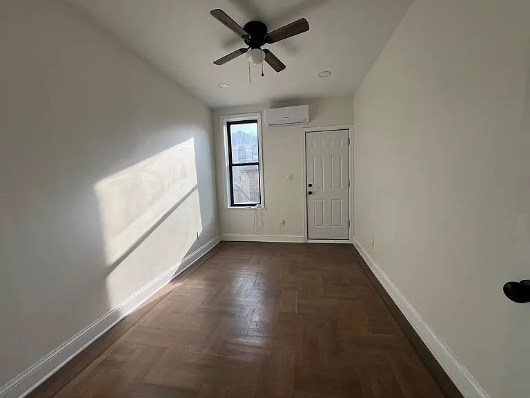 174 E 54th St #1 — Photo 17