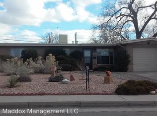 1018 Tomasita St NE, Albuquerque, NM 87112