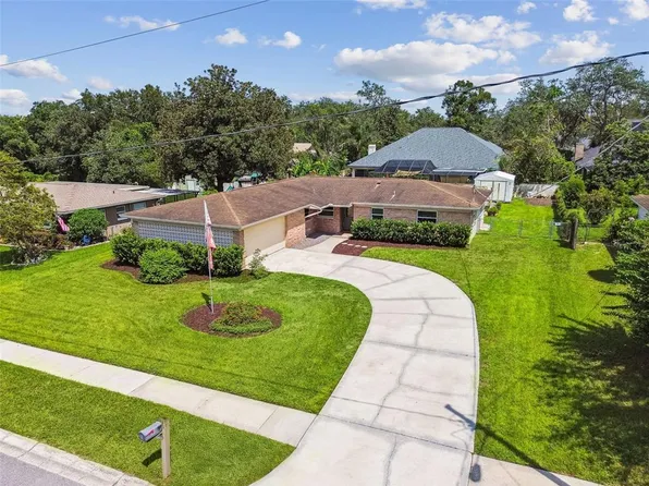 112 Julie Ln, Brandon, FL 33511