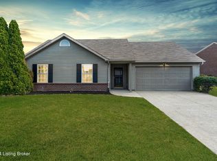 9610 Arrowridge Dr, Louisville, KY 40229