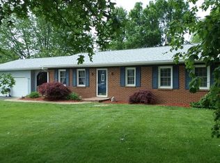 7557 E University Dr, Vincennes, IN 47591