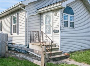 609 W 8th St, Mishawaka, IN
