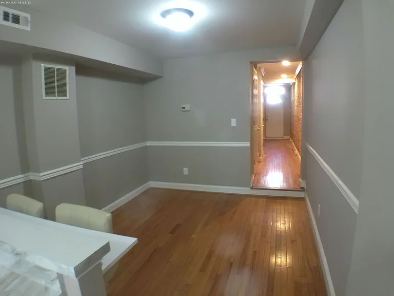 912 S Potomac St — Photo 8