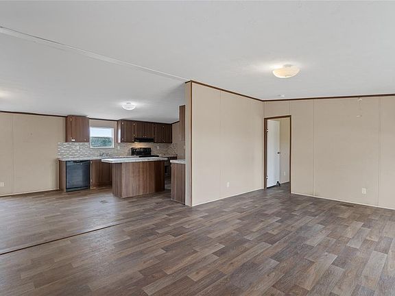 4th image of 178 Ponderosa Loop