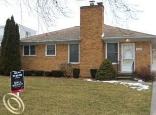 20501 Chalon St, Saint Clair Shores, MI 48080