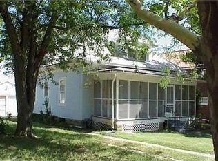 1306 Exchange St, Emporia, KS 66801