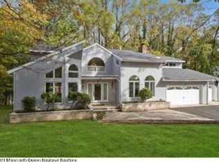 2 Georjean Dr, Holmdel, NJ 07733