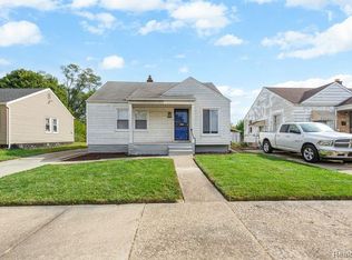 8290 Minock St, Detroit, MI 48228