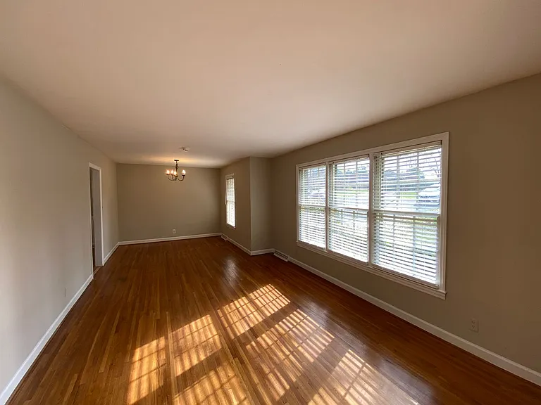 3221 Polo Rd — Photo 10