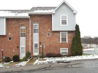 2704 Timberglen Dr, Imperial, PA 15126