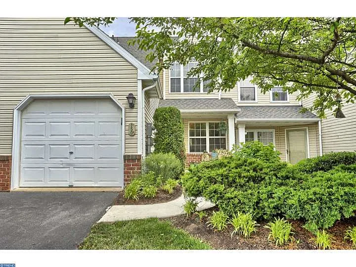 150 Hickory Ln photo 1