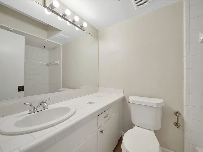2822 Briarhurst Dr #45 — Photo 25