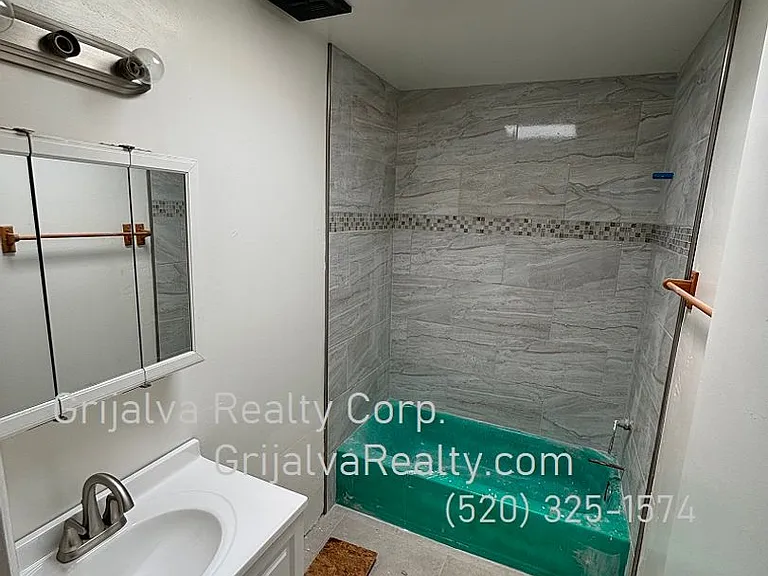 2451 Mitchell — Photo 6