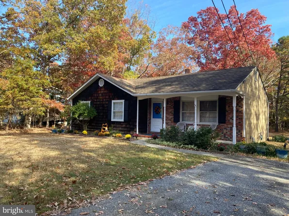 28 English Ln, Egg Harbor Township, NJ 08234