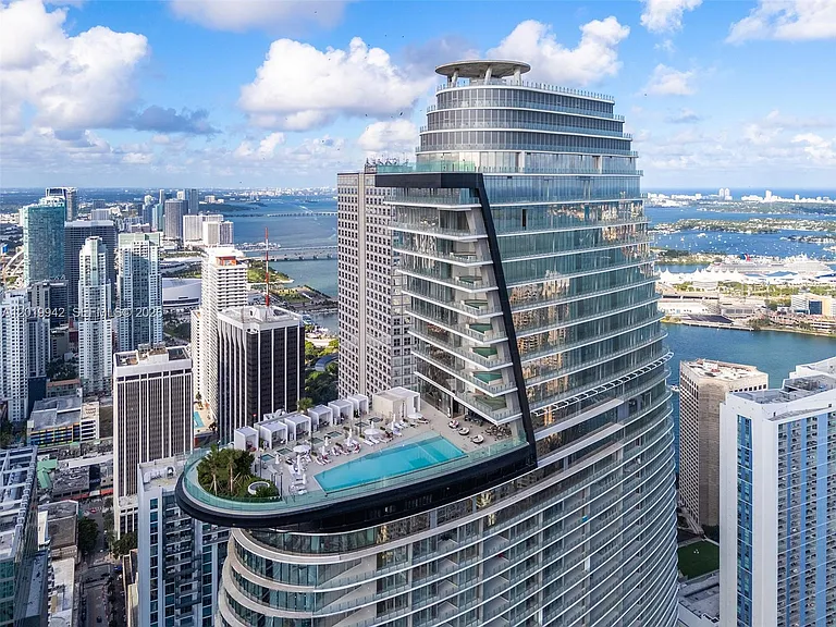 300 Biscayne Boulevard Way #1605 — Photo 25
