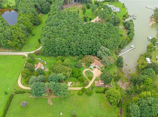 1368 Crab Neck Rd, Hudgins, VA 23076